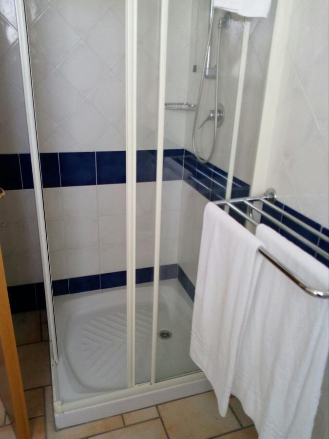 Hotel Lory Ficarolo Bagian luar foto